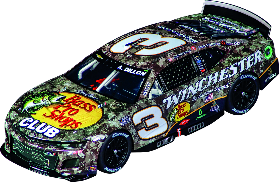Camouflage‑design Nascar-Modell Nr. 3 mit „Winchester“ und „Bass Pro Shops“ Logos, Sponsoraufklebern und schwarzen Felgen.