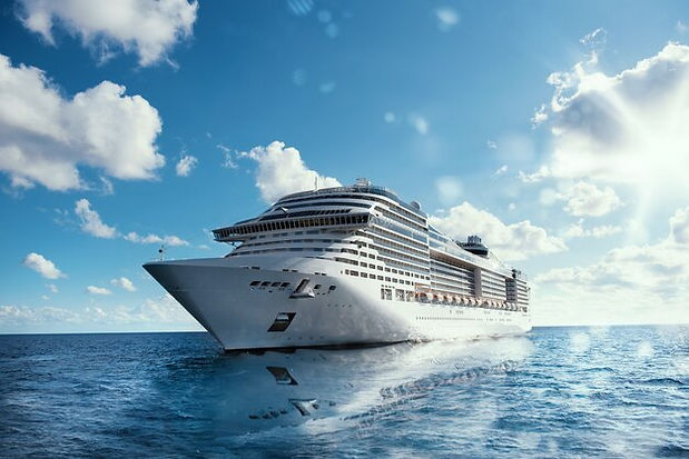 cruising-sea-with-reflection-water_207634-3601.jpg