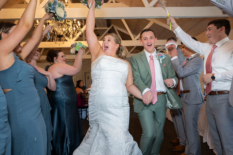 A “Summer in March”: Claire & Dominick Wedding at Elysian Fields