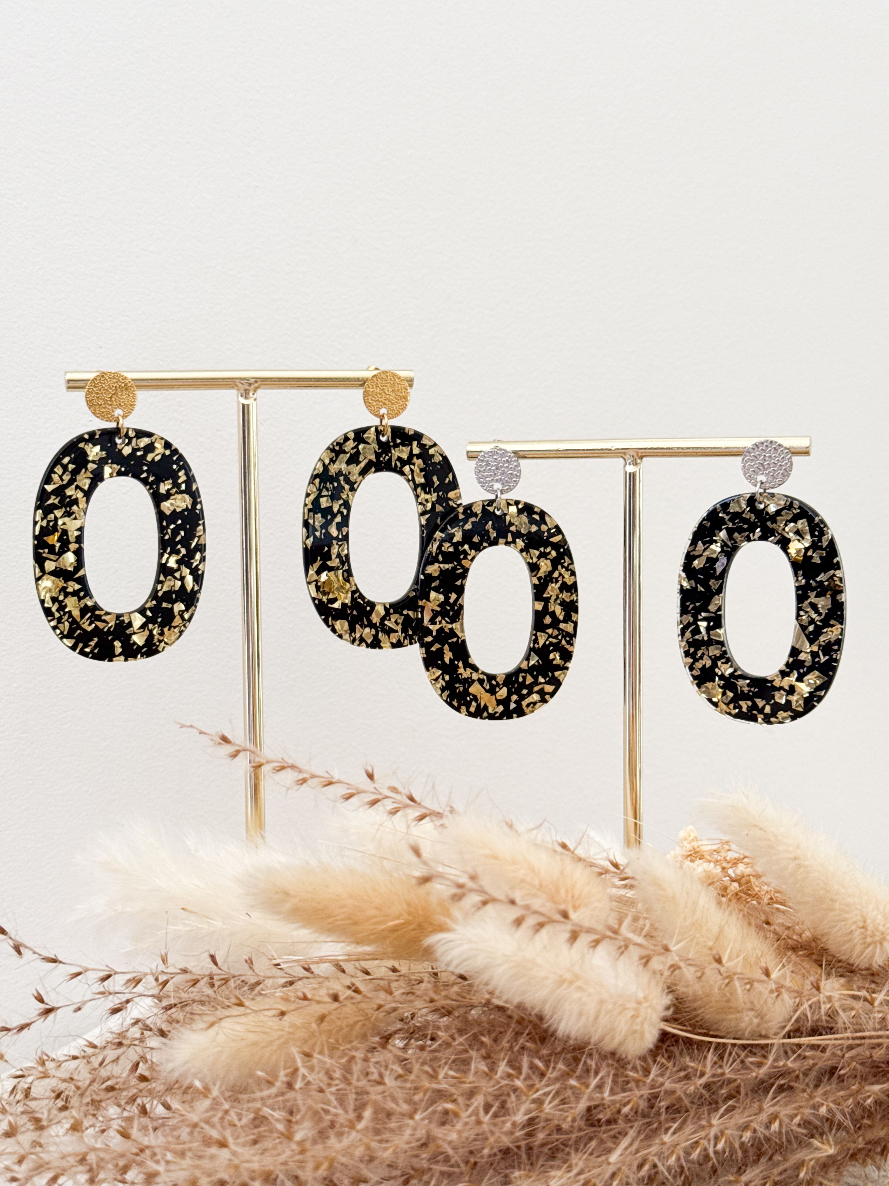 Boucles Charlotte noires et or