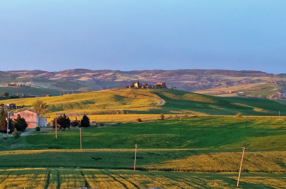 Locanda in Tuscany in Autumn