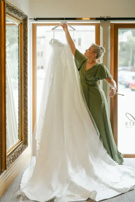 The Saddleworth Hotel Wedding Photographer