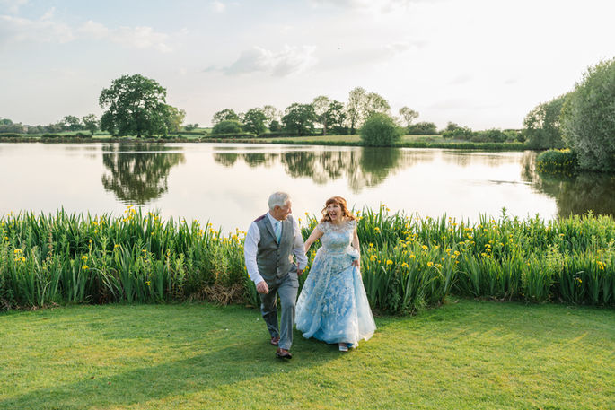 Sandhole Oak Barn wedding photography