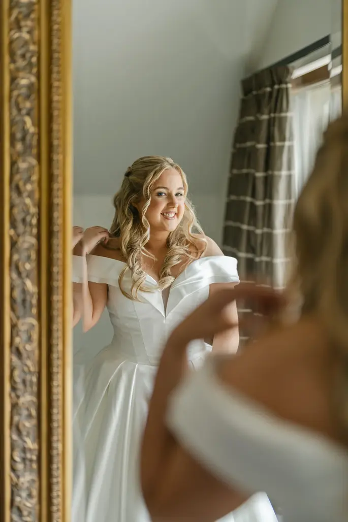 The Saddleworth Hotel Wedding Photographer