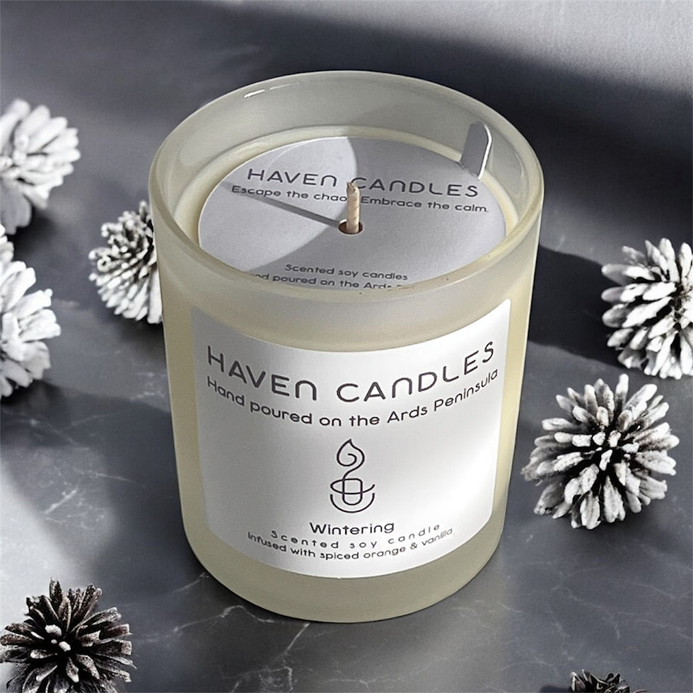 Wintering scented soy wax candle