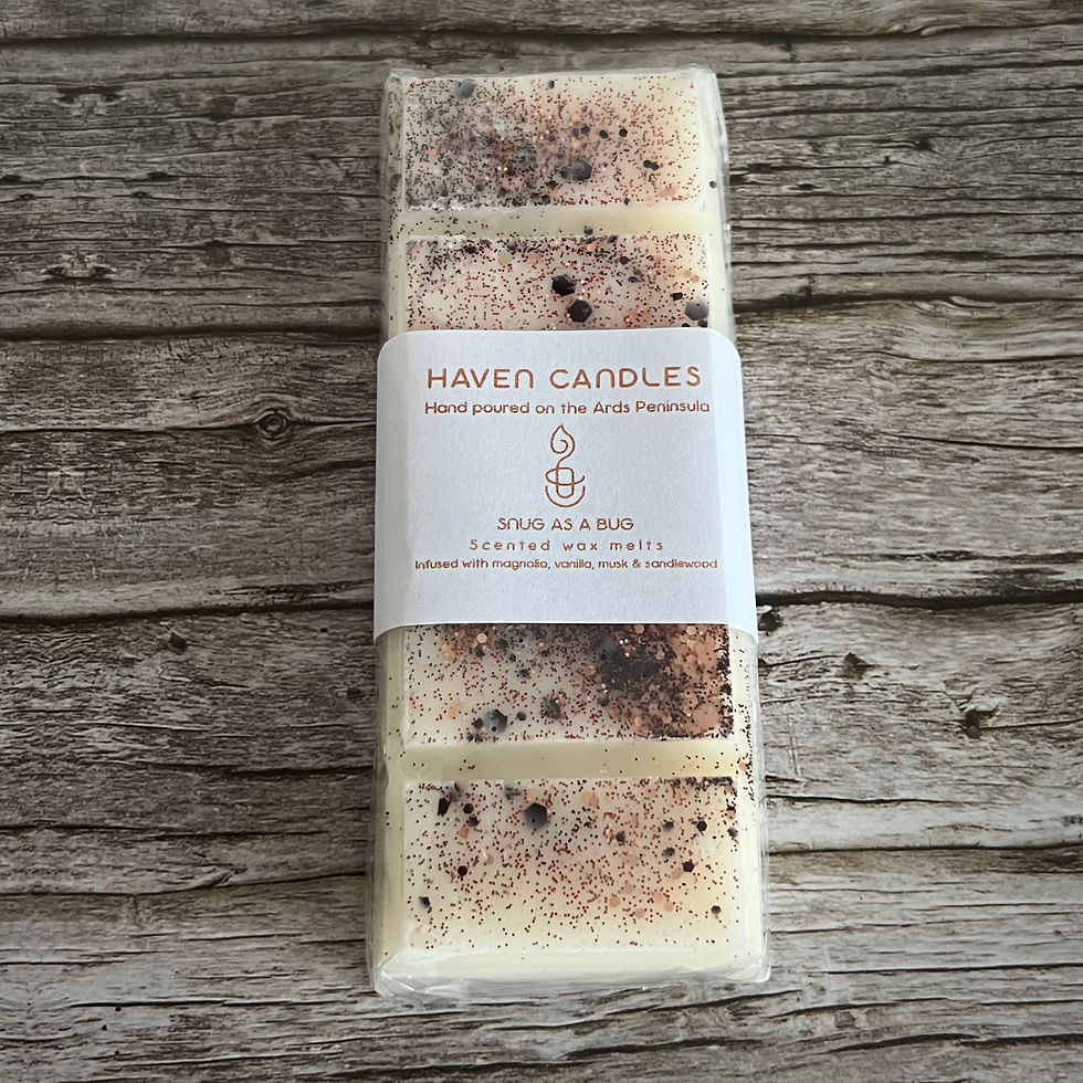 Haven Candles snug as a bug wax melt bar. Infused with magnolia, sandalwood and musk.