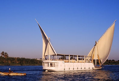 Dahabiya (2).jpg