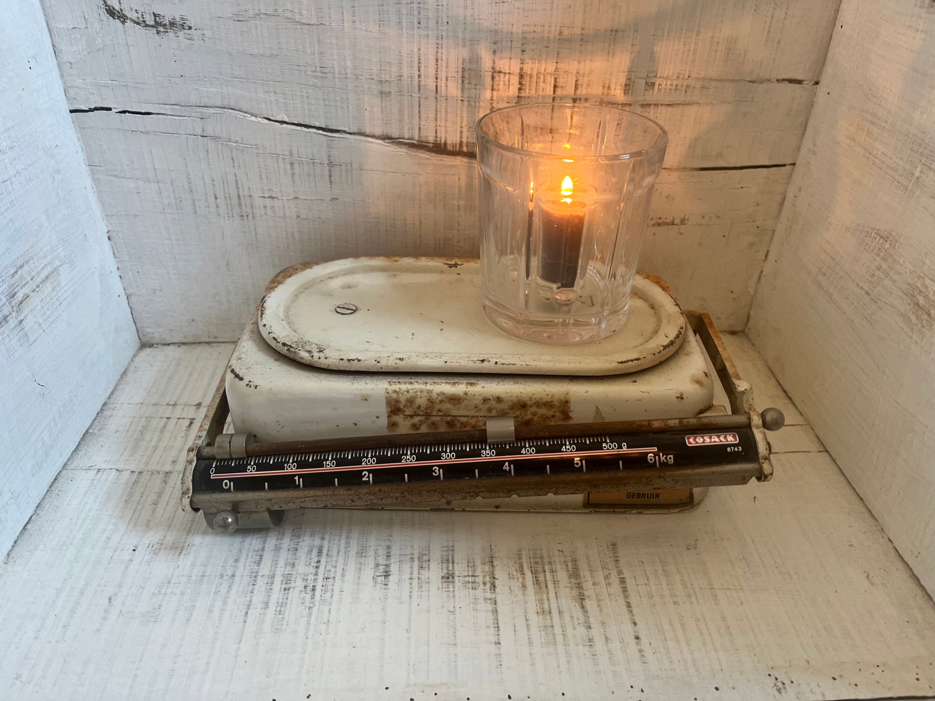 Oude keukenweegschaal 