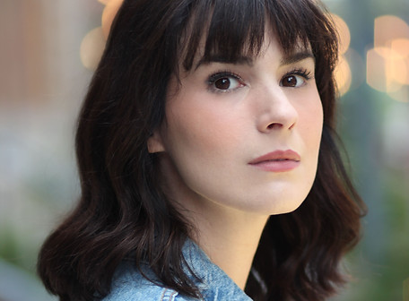 Sarah Cuneo headshot-min_edited.jpg