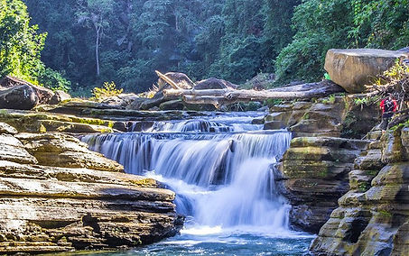 Amiakum-Waterfall-Bandarban.jpg