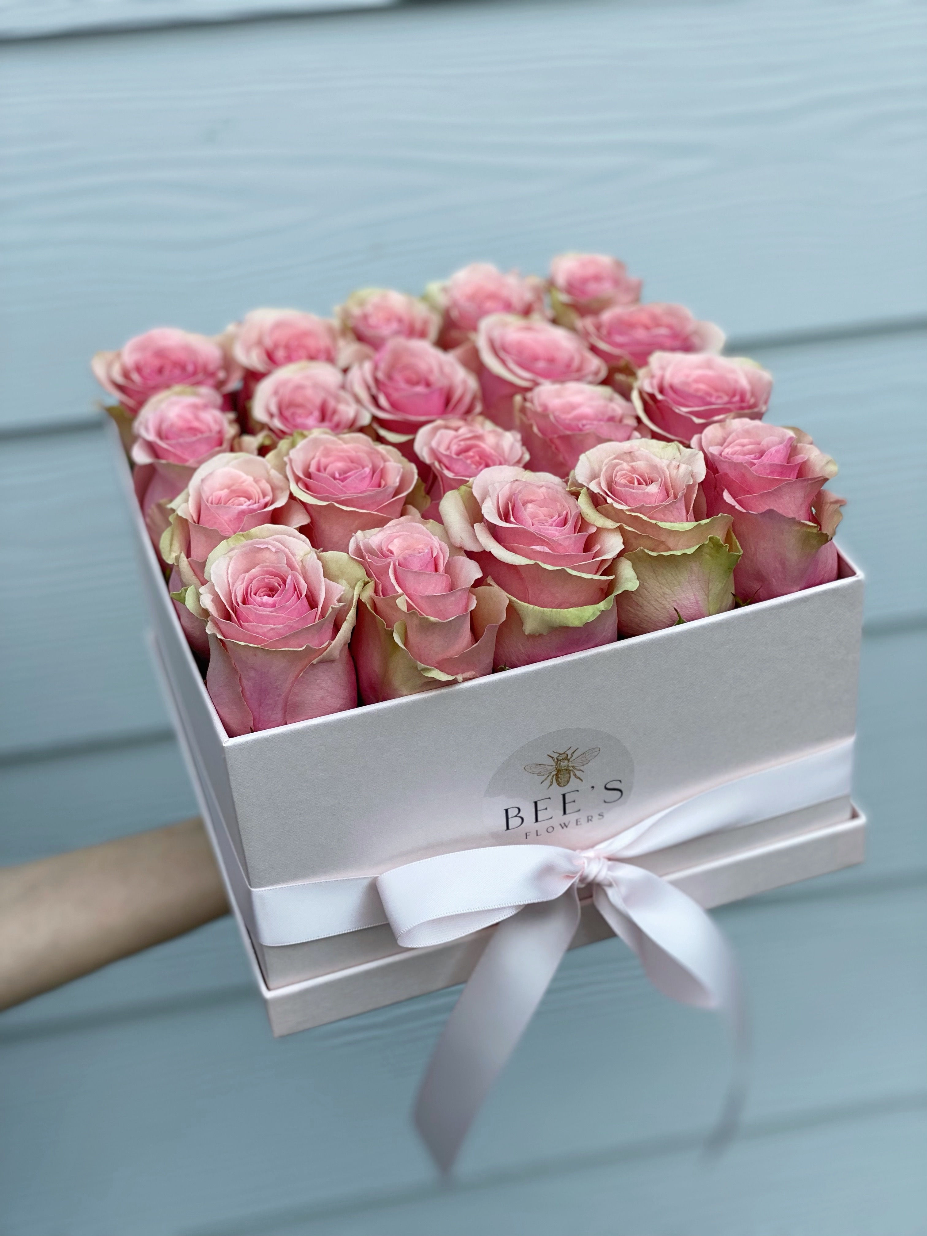 20 Pink Roses in a Box
