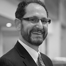 Zachary Weinberger Headshot
