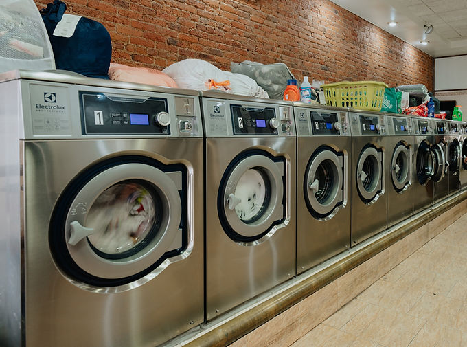Spin Laundry-7_edited.jpg