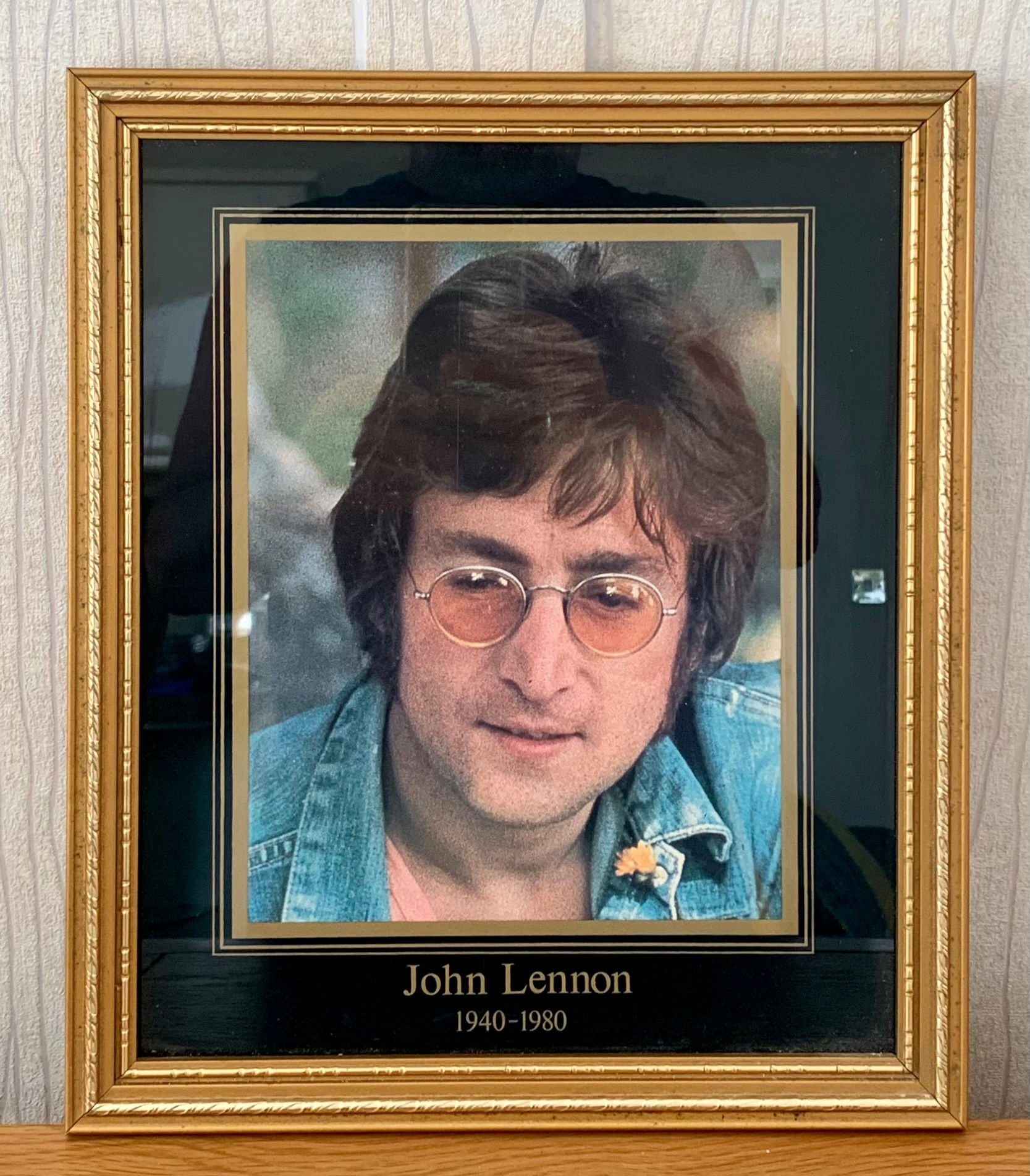 John Lennon framed glass picture 1981