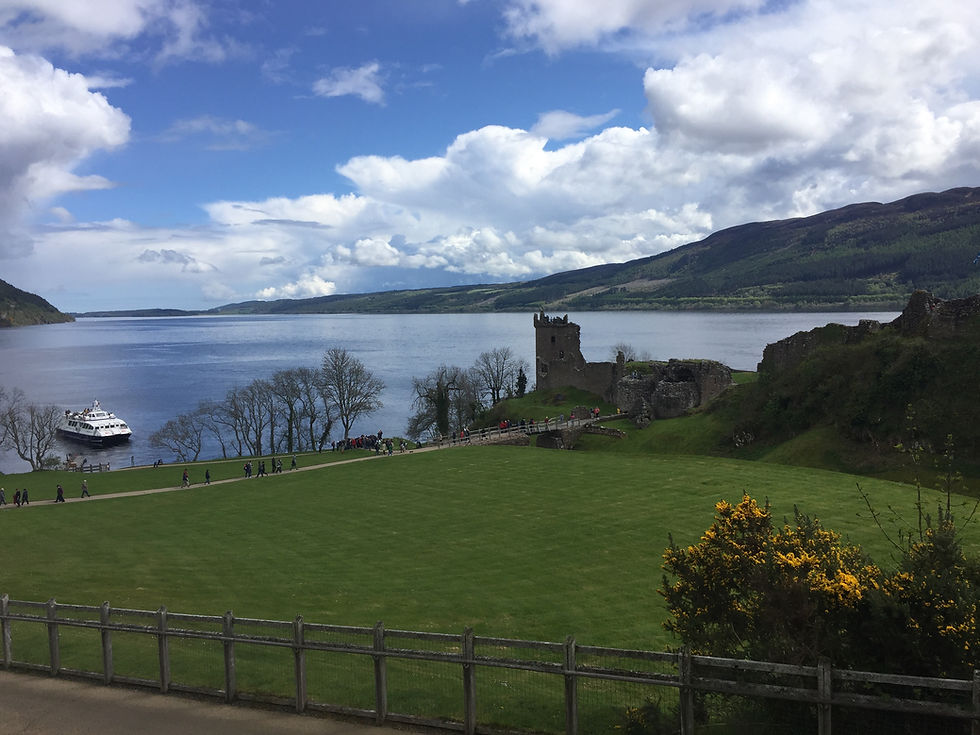 Urquhart Castle - Private Tours of Scotland