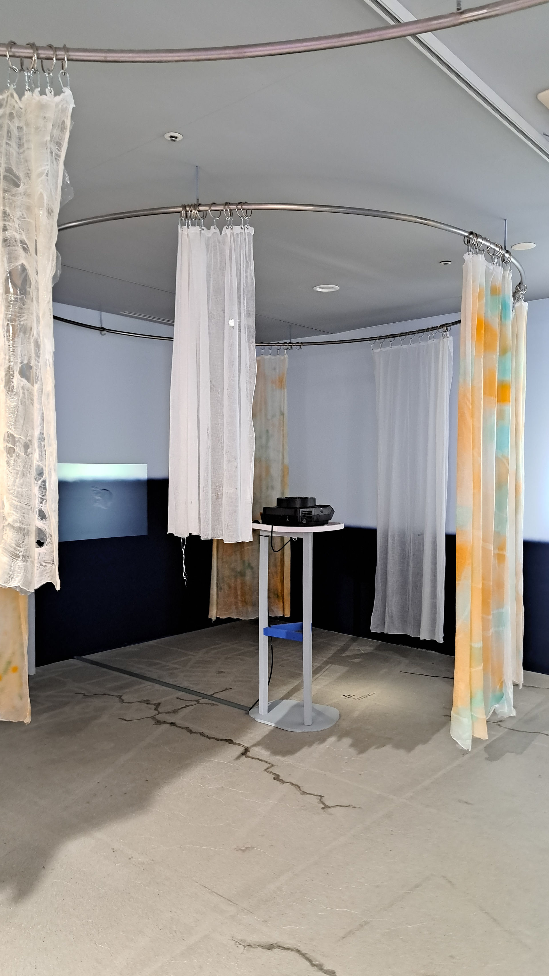 MMCA Seoul’s exhibitions bring together Korean and international artists, fostering dialogue between diverse artistic voices.