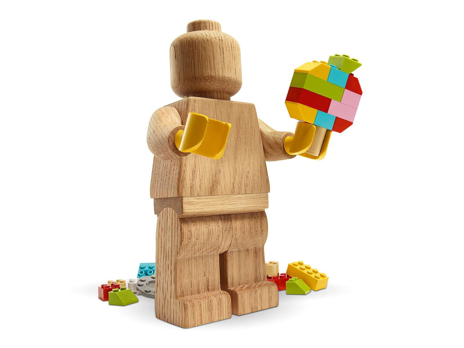 853967LEGO® Wooden Minifigure
