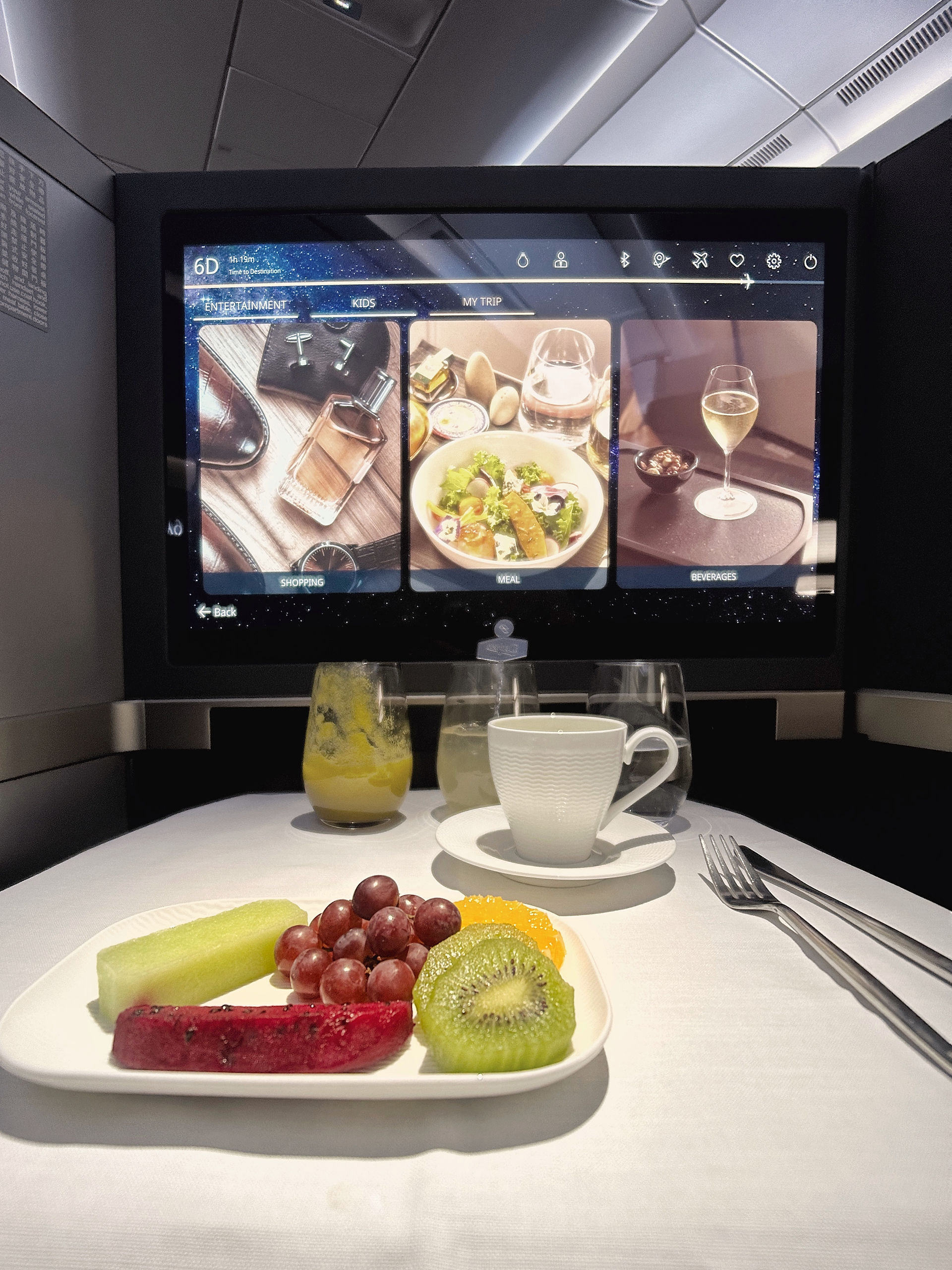 Starlux Business Class, Meal