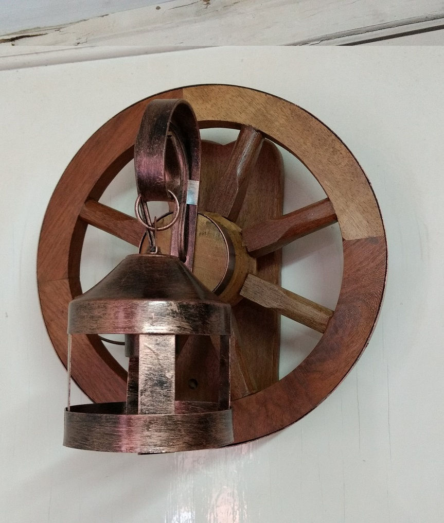 Arandela roda 30 cm 1 bocal pequeno