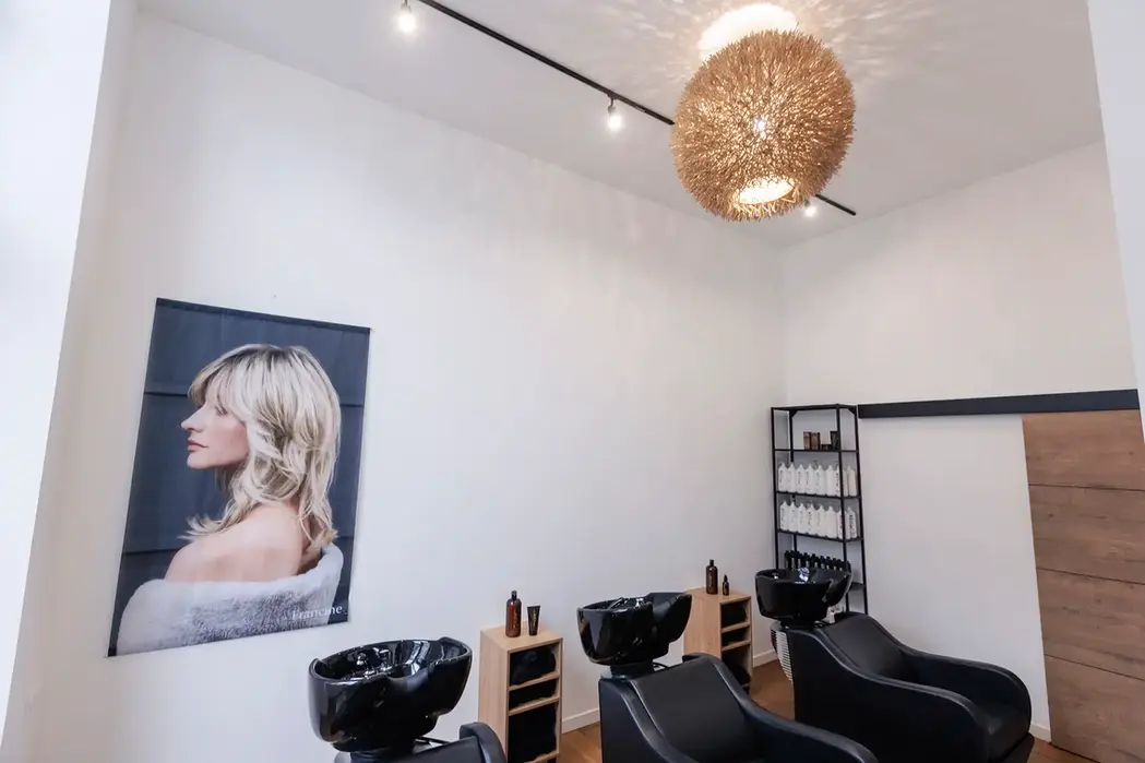Fauteuil coiffure école de formation à lasuite120 à DOUAI par Francine Ladriere