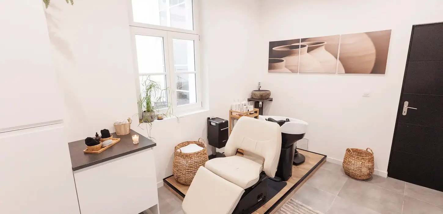 Cabine privative lasuite120 à DOUAI par Francine Ladriere