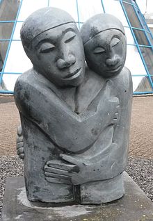 Oeuvre de la sculpture Shona par l'artiste zimbabwéen Amos Supuni (1970-2008)