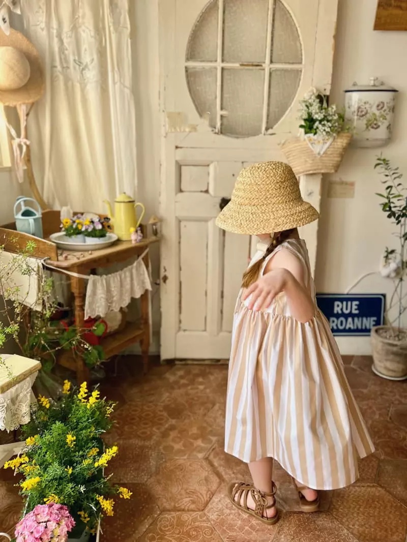 Childrens straw sales hats uk