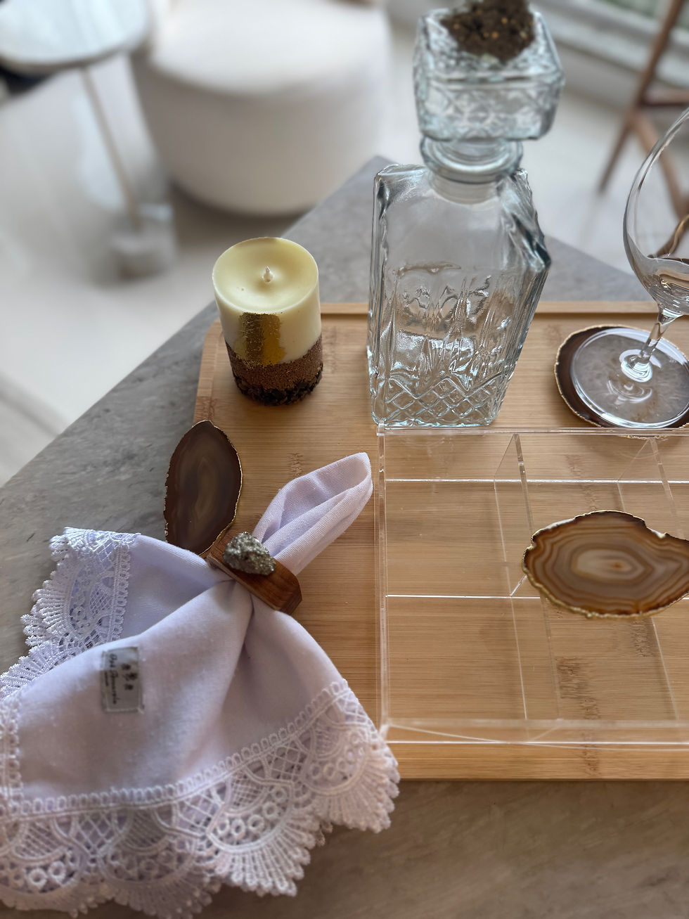 Miniatura: PORTA GUARDANAPO MADEIRA COM PIRITA (Unidade)