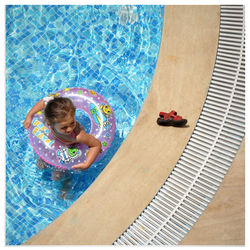 azul+piscina