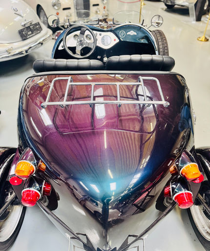 Lomax 224 mit Sonderlackierung 