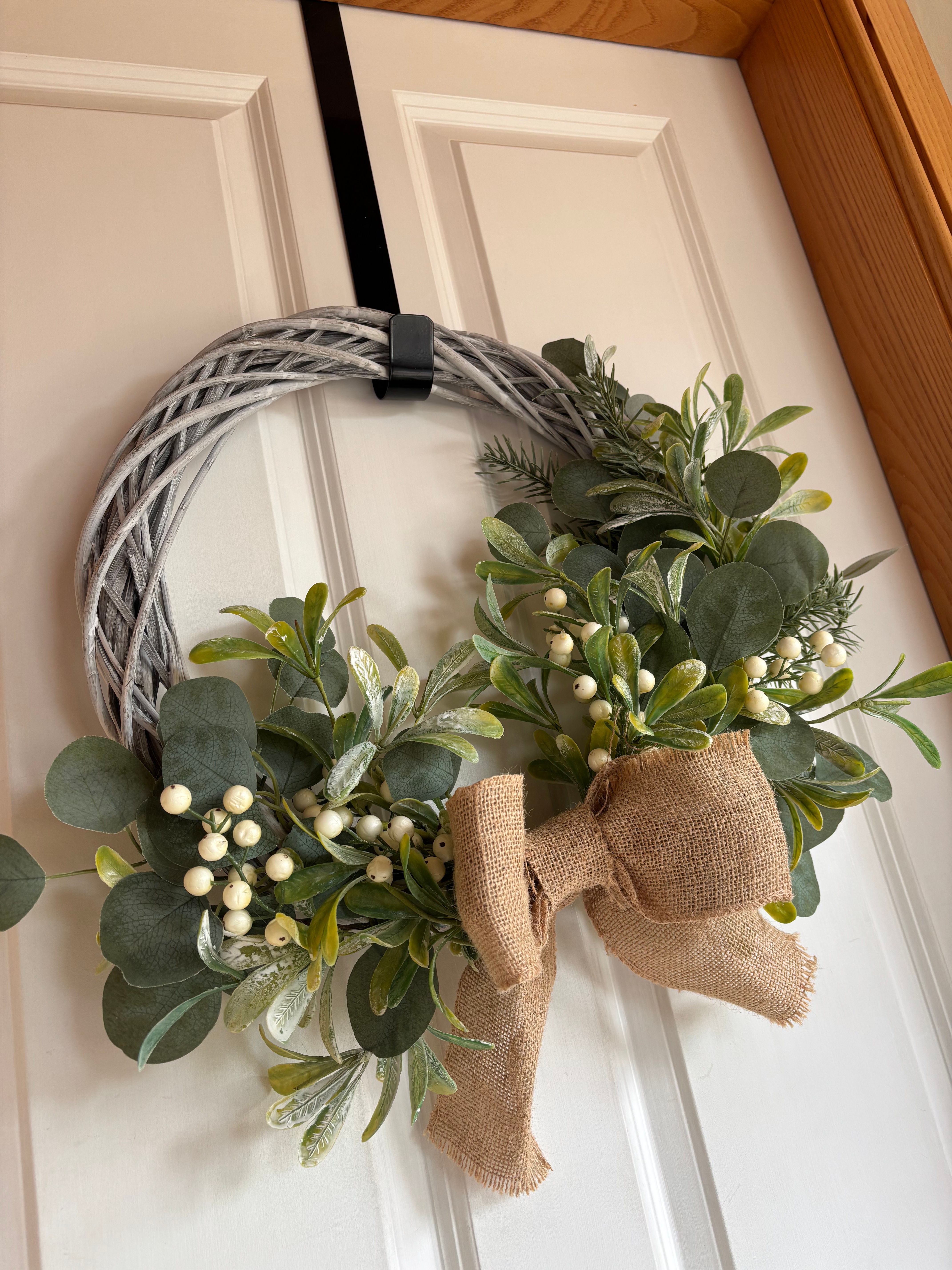 Mistletoe Wreath