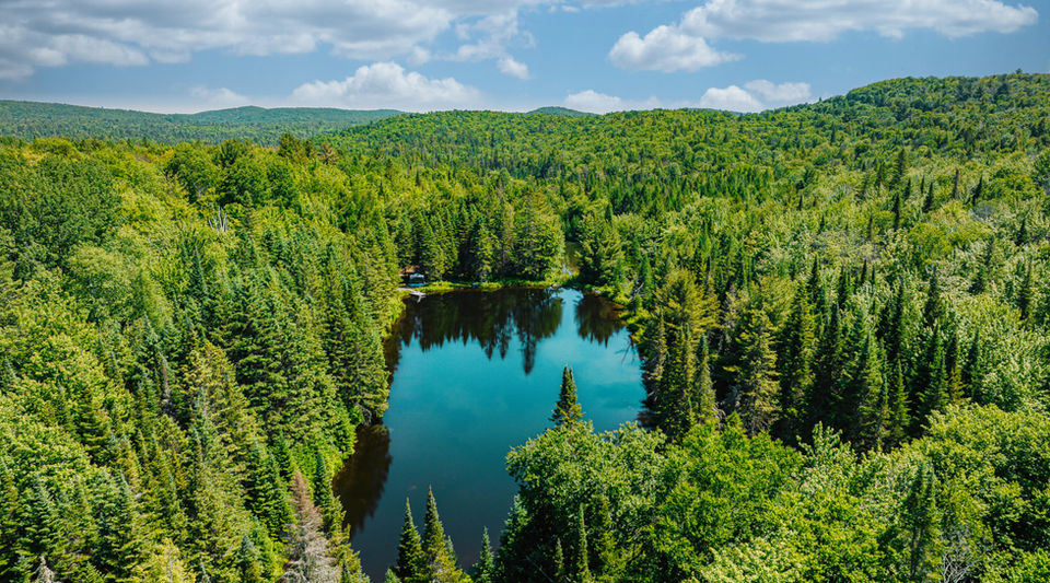 Hidden Valley in Chertsey 163 Acres | 3 Private Lakes | 3 Seasonal Cabins | Bungalow | Lanaudière