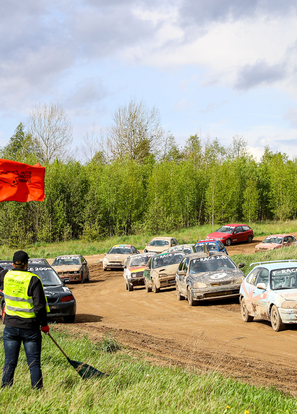 Frace200 start.jpg