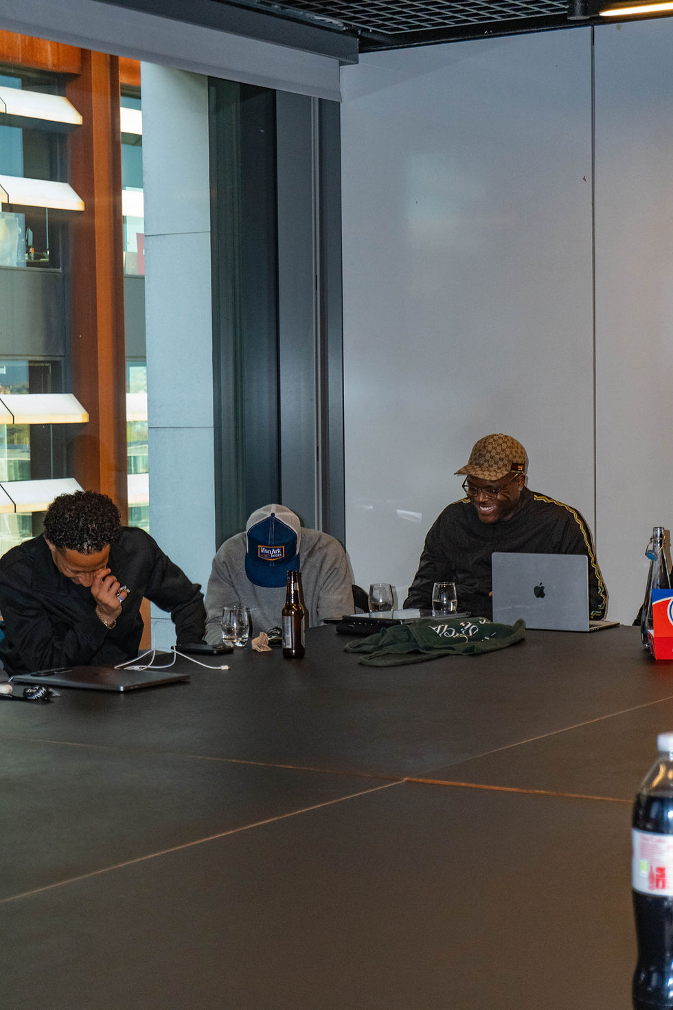 HANGOUT17-04-25-10 (1).jpg