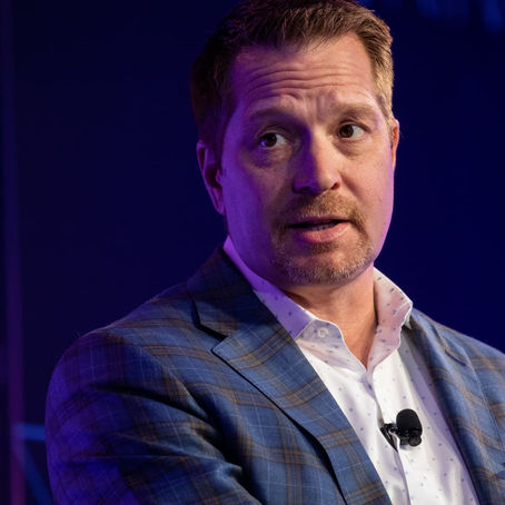 CrowdStrike slumps 9% on weak earnings outlook, overhang from outage costs