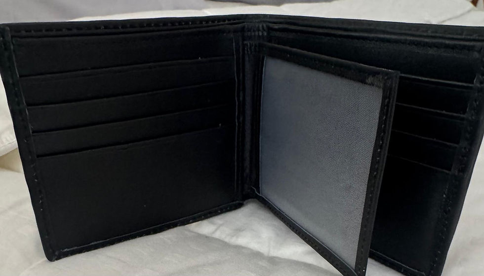 Thumbnail: Stingray wallets interior 