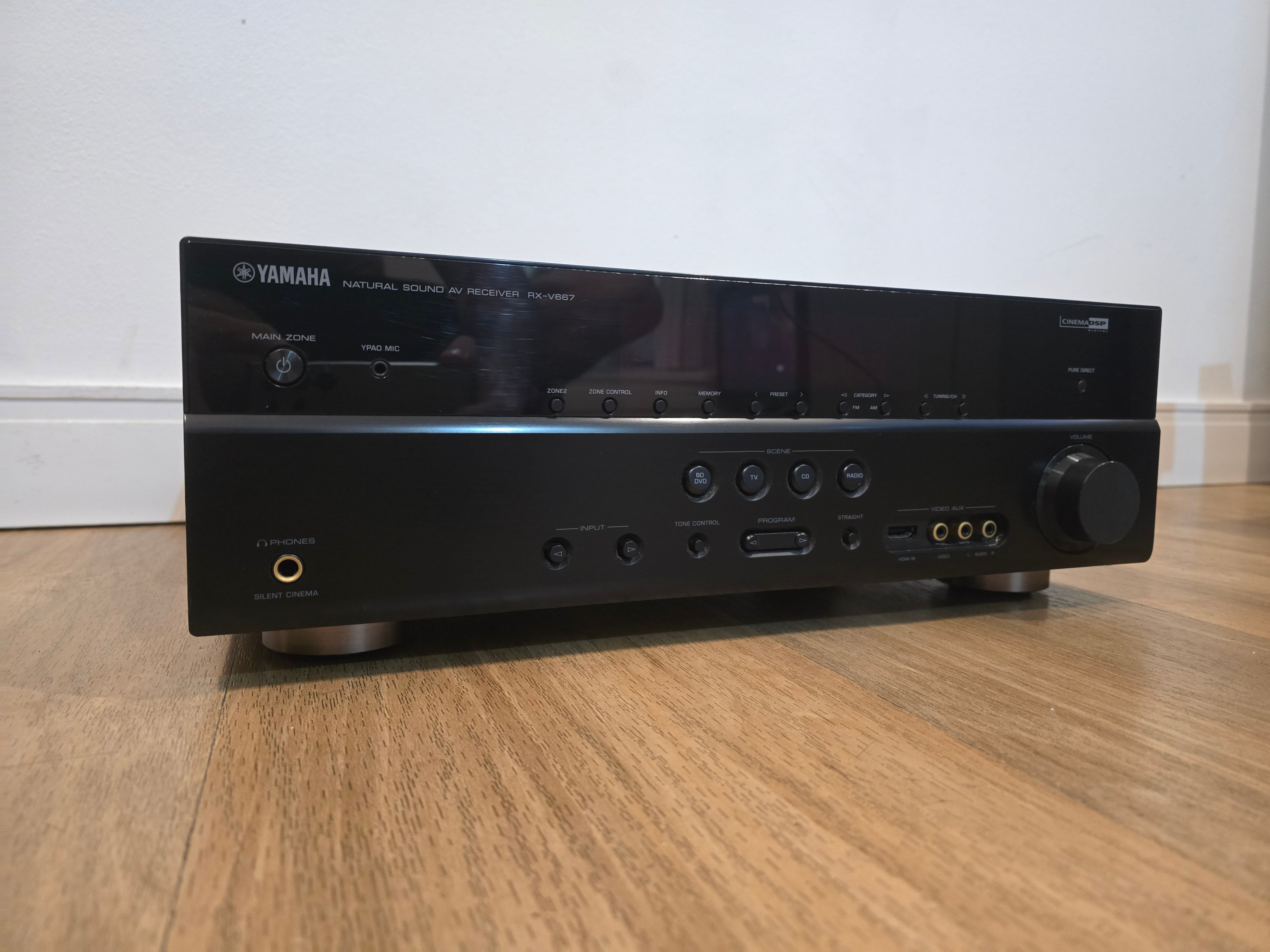 Receiver Yamaha RX-V667 7.2 Dolby Dual Zone 