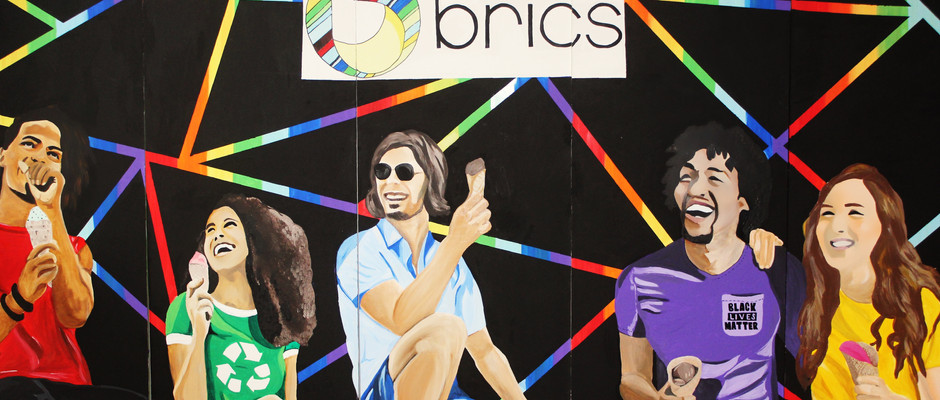 Located at Brics Ice cream
901 East 64th St.