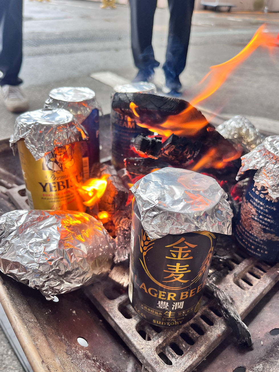 焚き火で空き缶炊飯