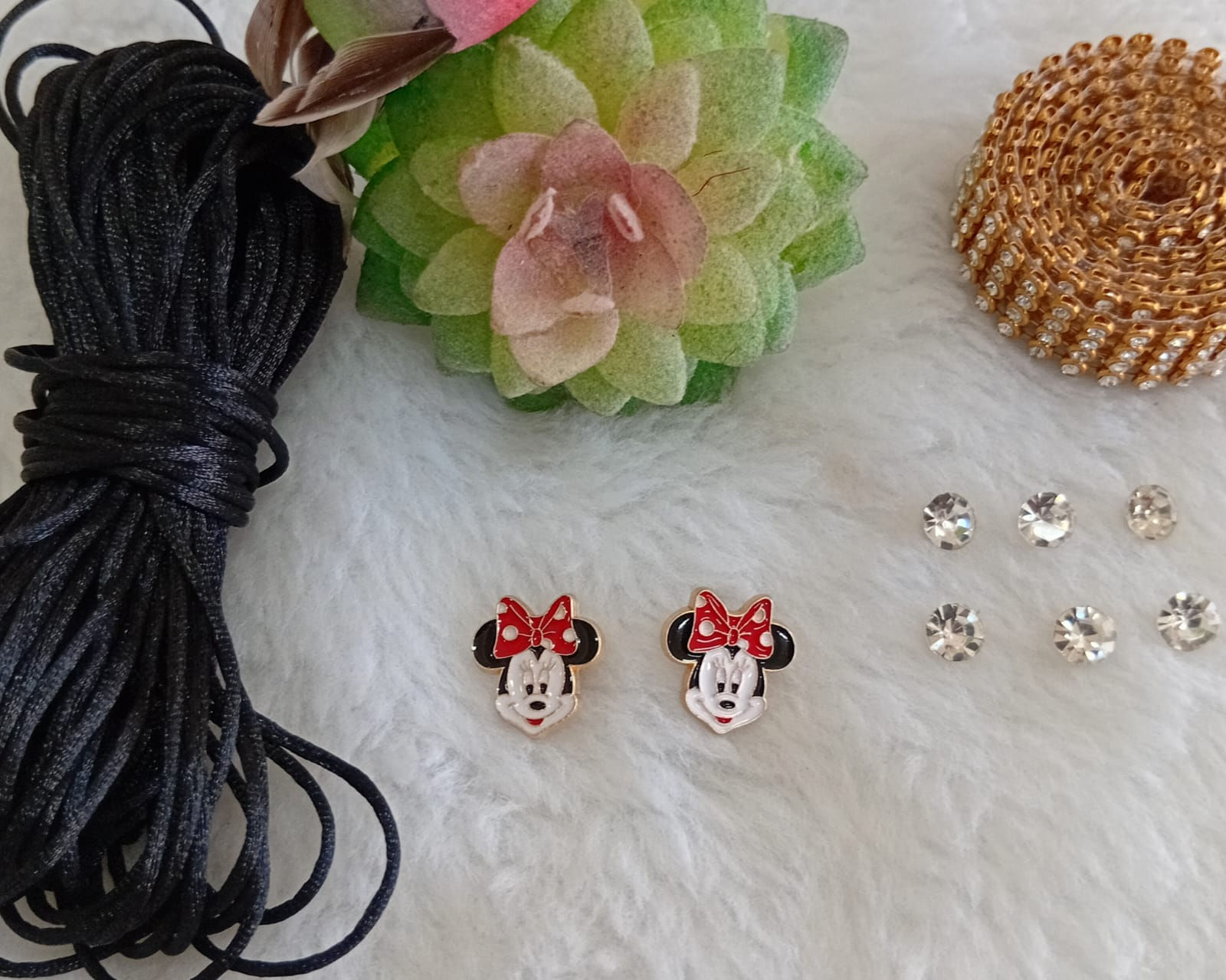 0017 kit de piercing Minnie, Mickey e Borboletinhas com pino