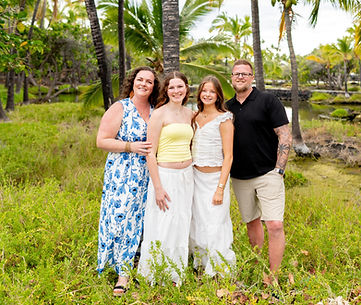 Family Hawaii.JPG