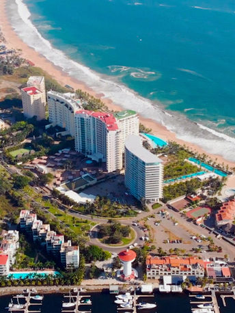 Vista áerea de complejo Bay View Grand Ixtapa Zihuatanejo, Ixtapa Smart Vacations, Marina en Ixtapa Zihuatanejo, ISV