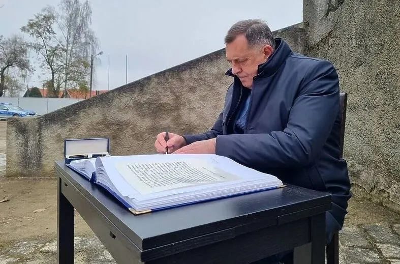 Dodik again spoke of Unifying Republika Srpska and Serbia