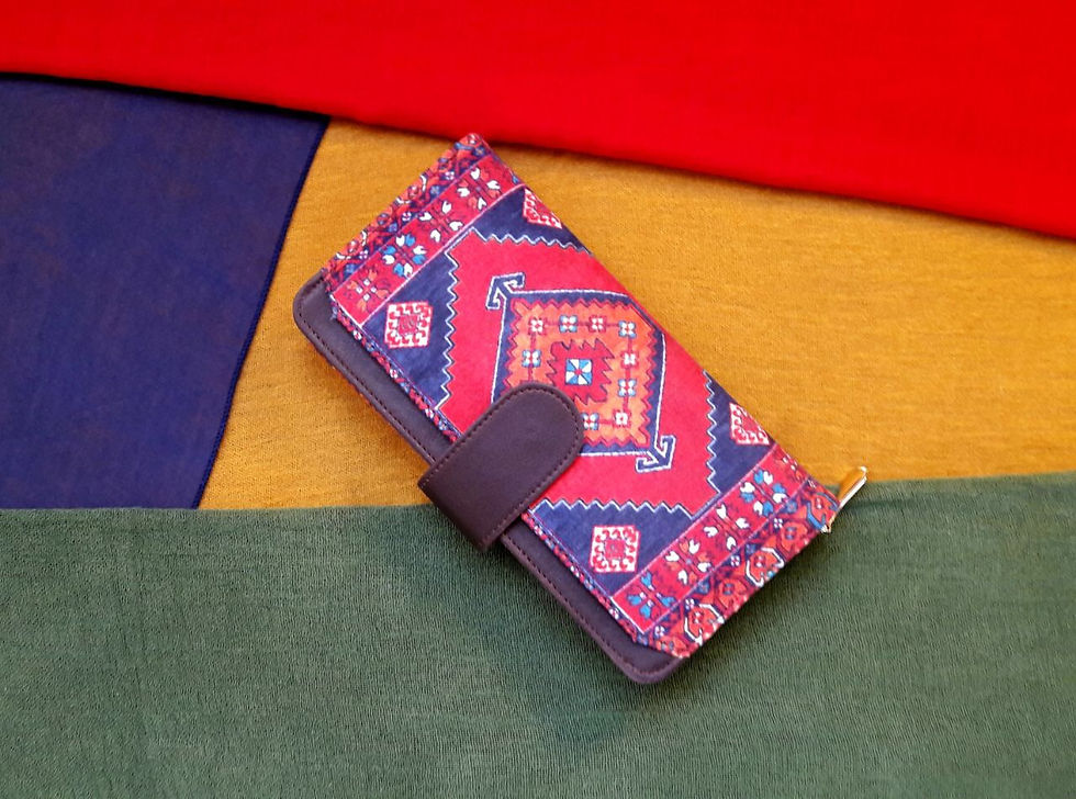 کیف پول حوض نقاشی