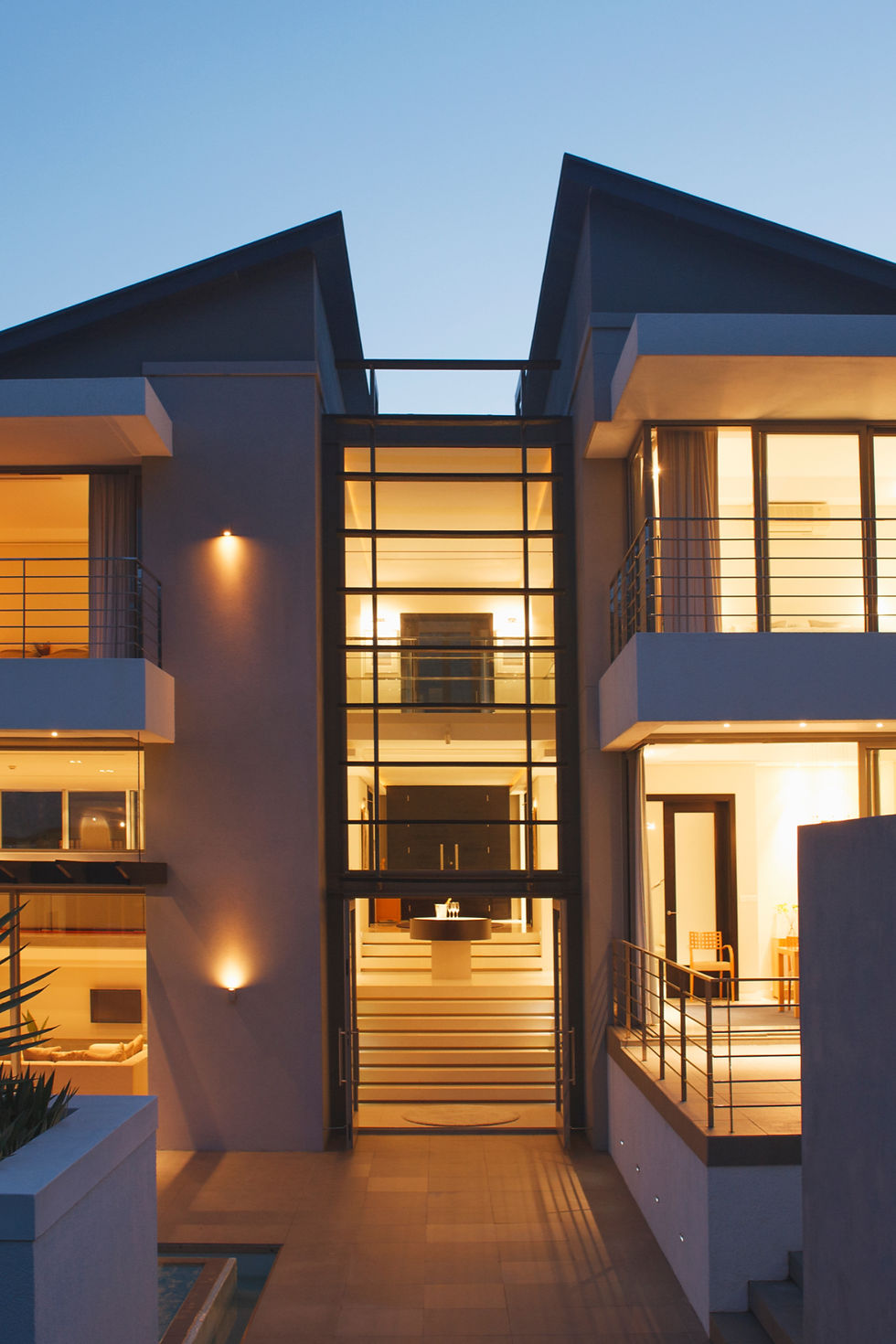Modern House Exterior_edited.jpg