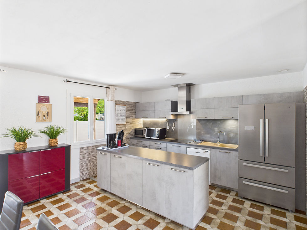 CAM01868G0-PR0073-STILL001