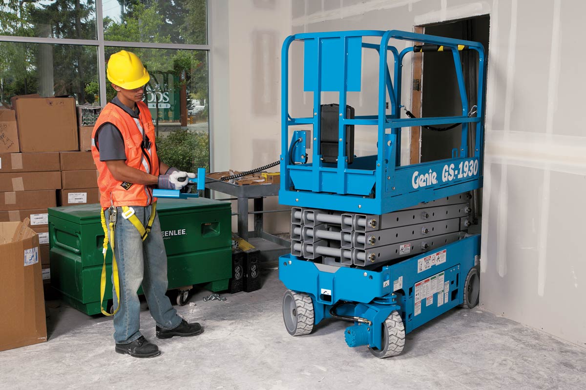 Genie 19ft Electric Scissor Lift, 30-32" Wide — photo 5