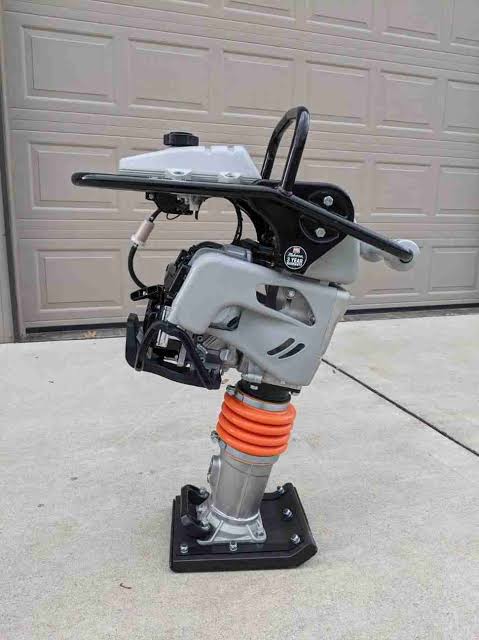 MultiQuip MTX60HD, 12" Jumping Jack Rammer — photo 2