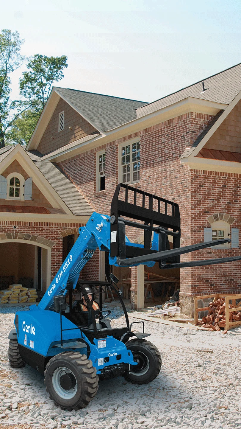 Genie GTH-5519 Telehandler, 5000lbs Reachfork, 19ft Reach — photo 4