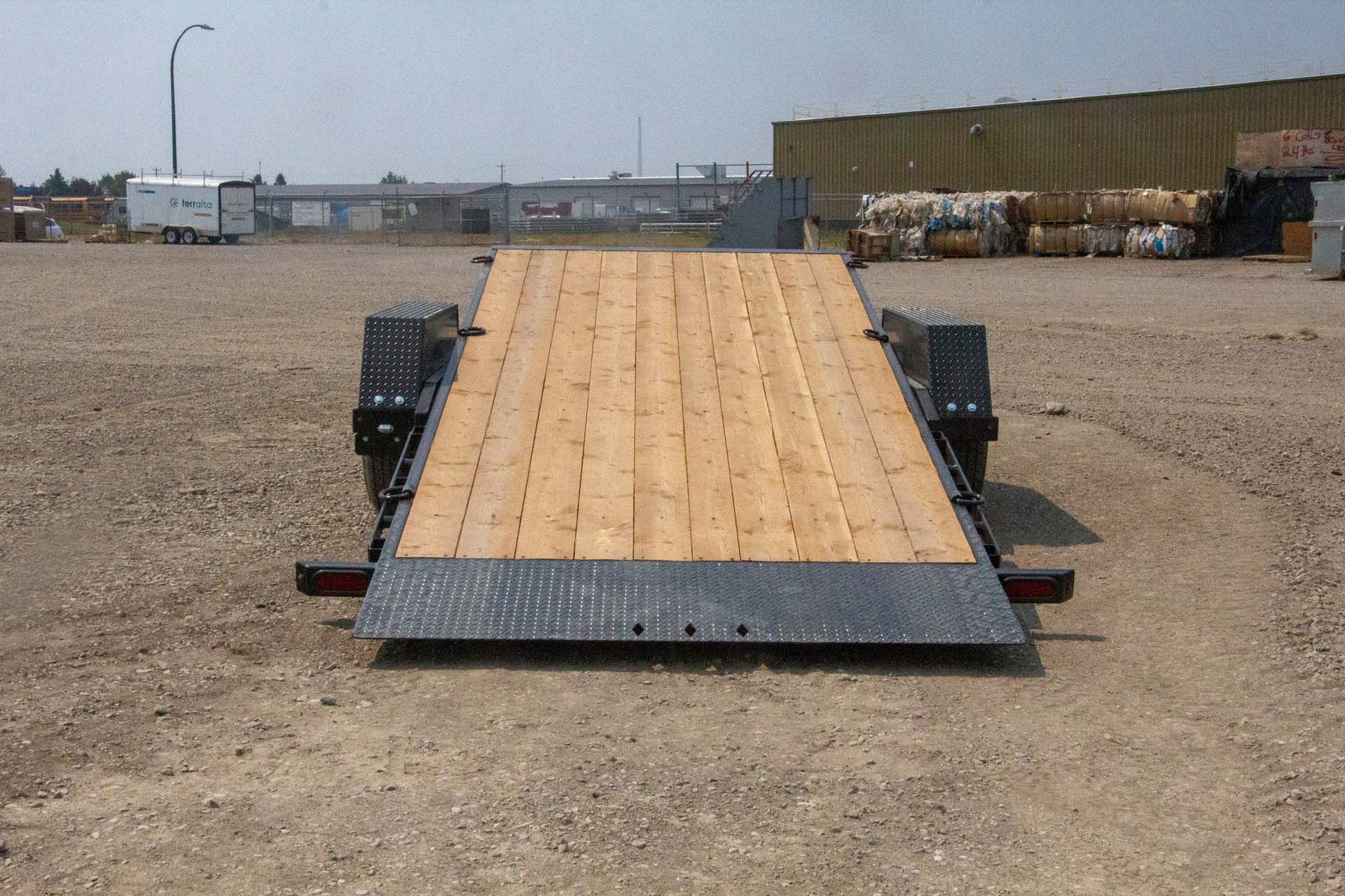 12,000 lbs, 16ft Tandem Axle Tilt Bed Trailer — photo 2